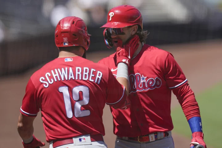 Schwarber hits another impressive homer at Petco Park as the Phillies beat the Padres 5-1