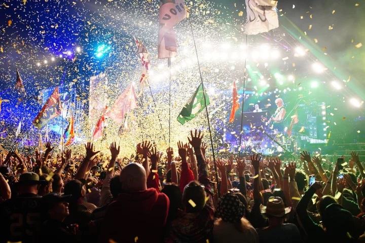 Glastonbury festival-goers use data equivalent to 400 HD film downloads an hour