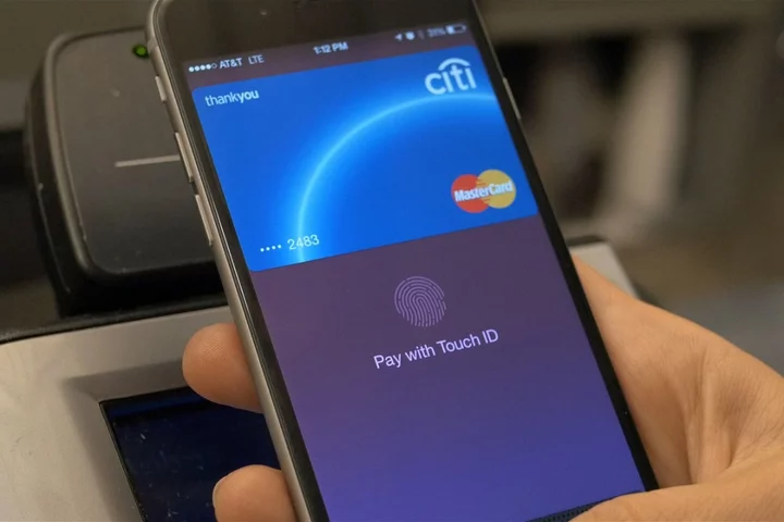 Users of iPhones can now check bank balance from Wallet app