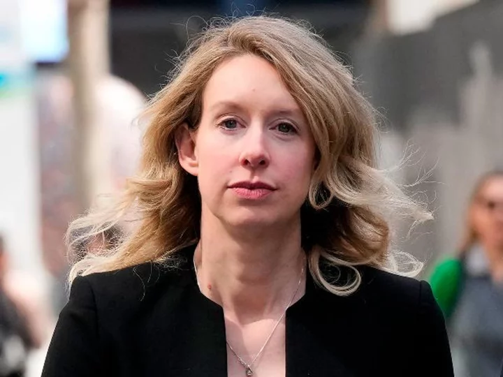 Elizabeth Holmes set to report to prison