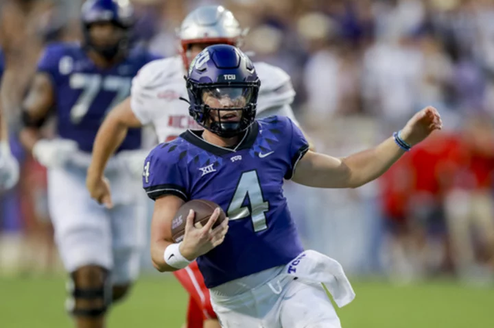 Nowell's TD on blocked punt sparks TCU to 41-6 romp over Nicholls