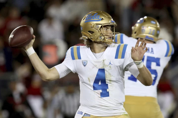 Chip Kelly won't name QB for No. 23 UCLA despite Ethan Garbers' efficient return