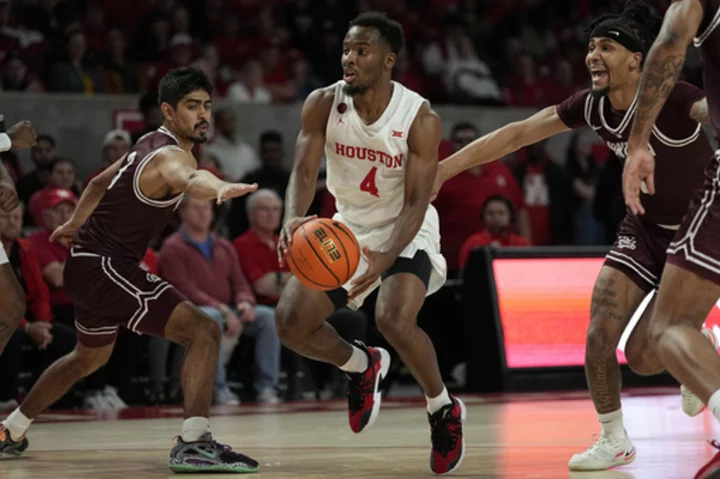 Cryer scores 24, No. 6 Houston beats Montana 79-44