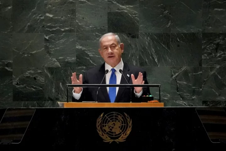 Netanyahu at UN issues 'nuclear' threat to Iran, later retracted