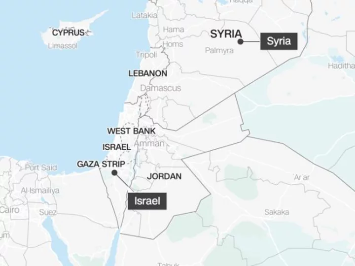 Israeli warplanes target Syrian air defense battery