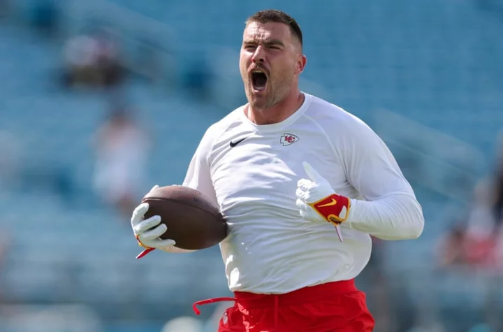 Ian Eagle channels Taylor Swift dating rumors with Travis Kelce touchdown call