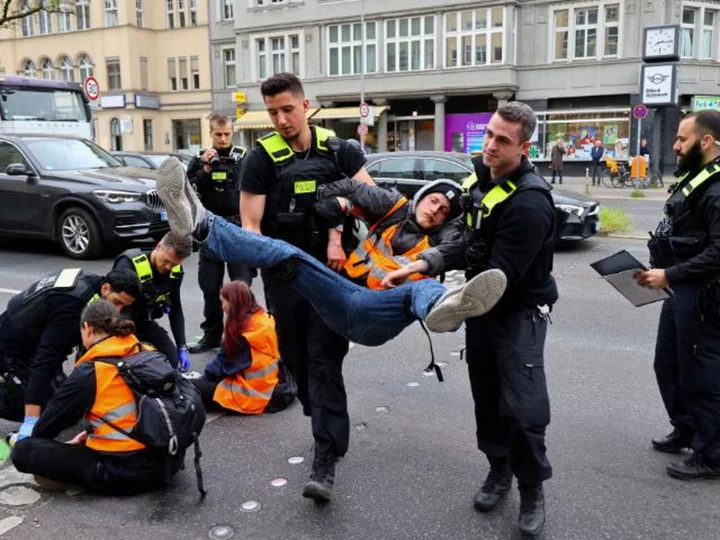 German police conduct nationwide raids against climate activists